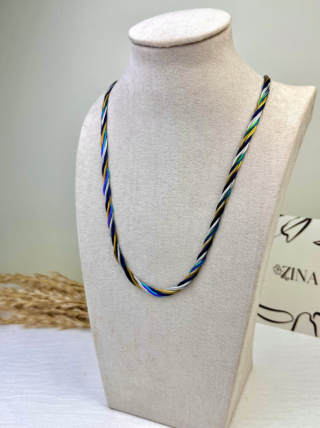 Blue rope necklace