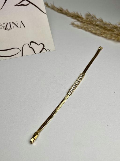 Tennis bracelet with a full row of glitter